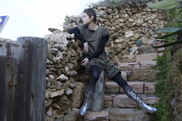 Zohara "Paint It Black" Grey Silver Print Tights - Image 3