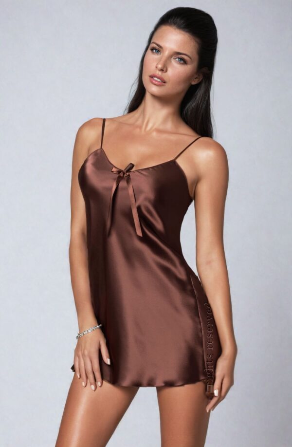 Irall Cleopatra Dressing Gown - Image 25