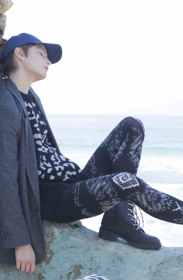 Zohara "The Long And Winding Road" Black Print Tights - Image 2