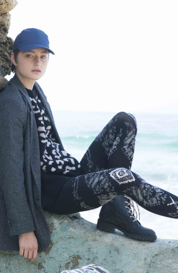 Zohara "The Long And Winding Road" Black Print Tights - Image 3